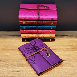 Retro Deri Defter Yaprak Tasarımlı Küçük Boy Taba, çelik bileklik, modern takı, zarif aksesuar, kadın bileklik, erkek bileklik