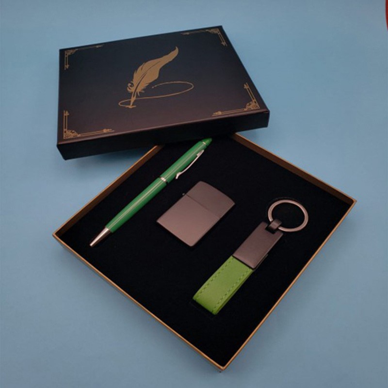 Kişiye Özel Kalem Anahtarlık Çakmak Tüylü Kutulu Set Yeşil, çelik bileklik, modern takı, zarif aksesuar, kadın bileklik, erkek b